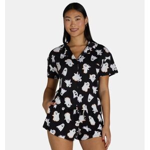 Way to celebrate Walmart matching ghost set